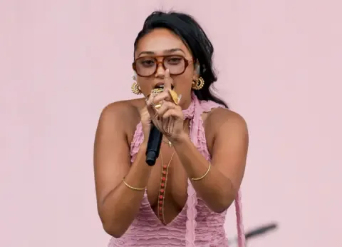 Joy Crookes Releasing Flawless Standards – Her Art Thrives for It