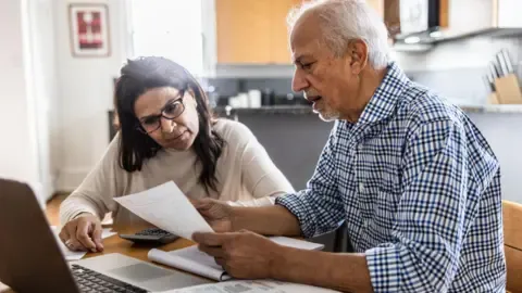 State Pension Expected to Increase by 4.7 Percent Starting in April