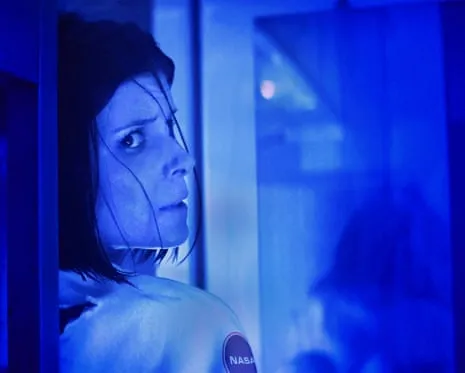 This Sci-Fi Thriller Review: Jump-Scares and Levitating Eggs in a Luxury Setting